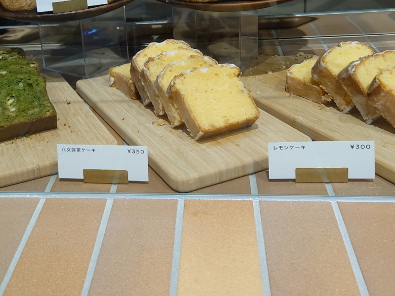 ミーナ天神ONCA COFFEEの焼き菓子レモンケーキ