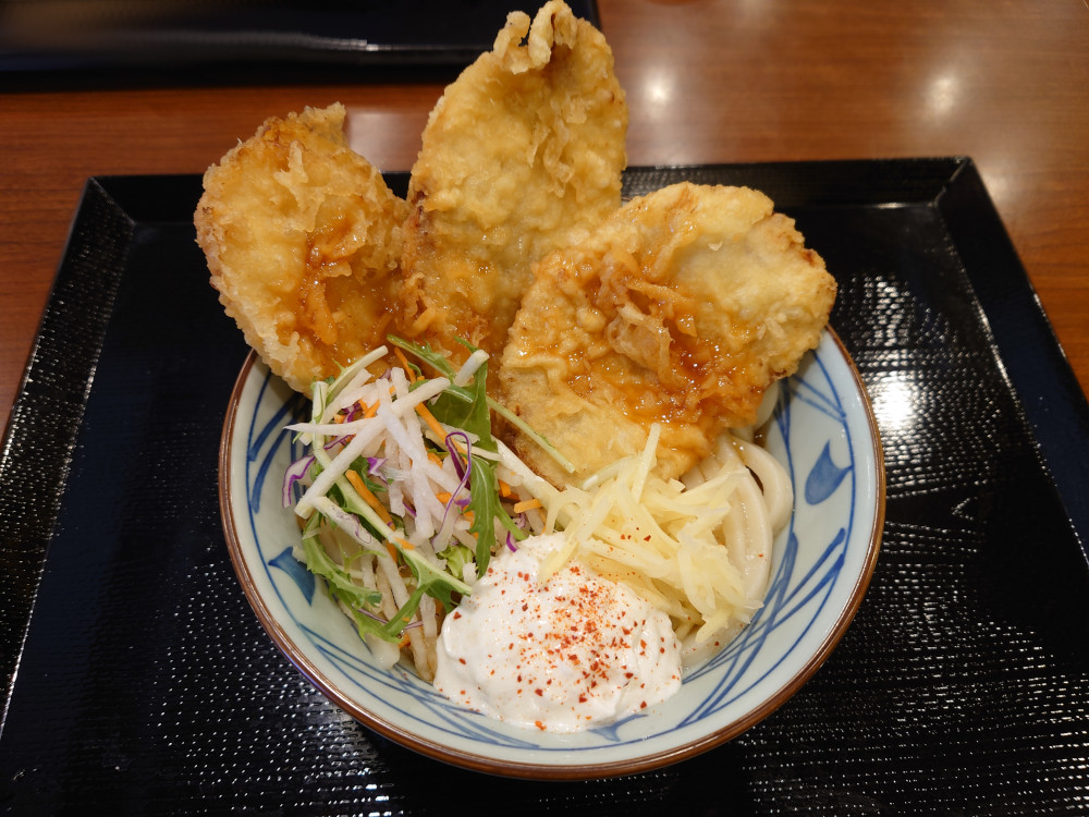 丸亀製麺『甘辛しょうがダレのはみ出る豚天ぶっかけうどん』