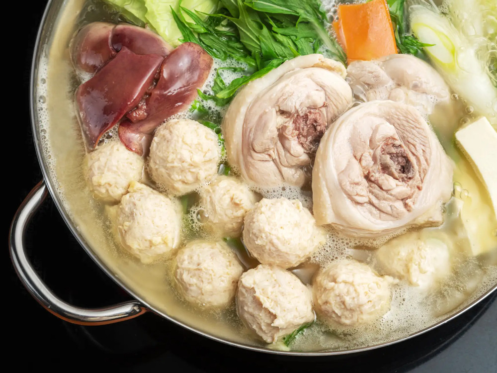 ｢水たき料亭 博多華味鳥｣