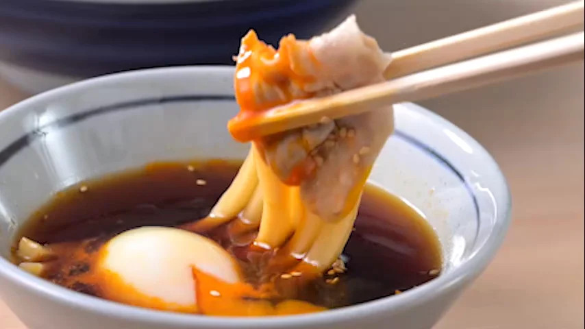 丸亀製麺『旨辛 豚つけ汁うどん』