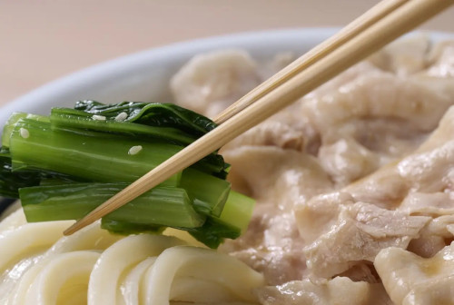 丸亀製麺『旨辛 豚つけ汁うどん』