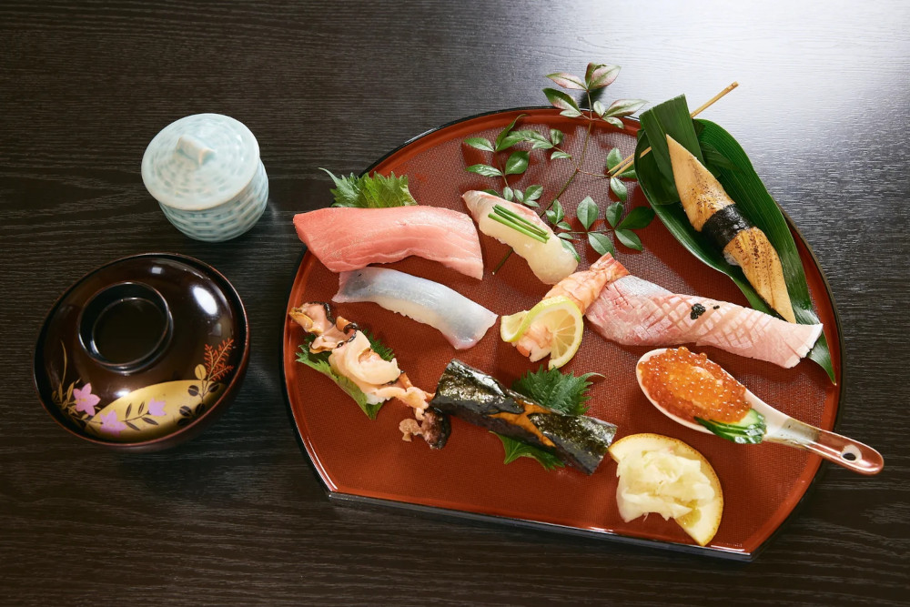 ＜北九州市と富山県＞お寿司のイメージ写真