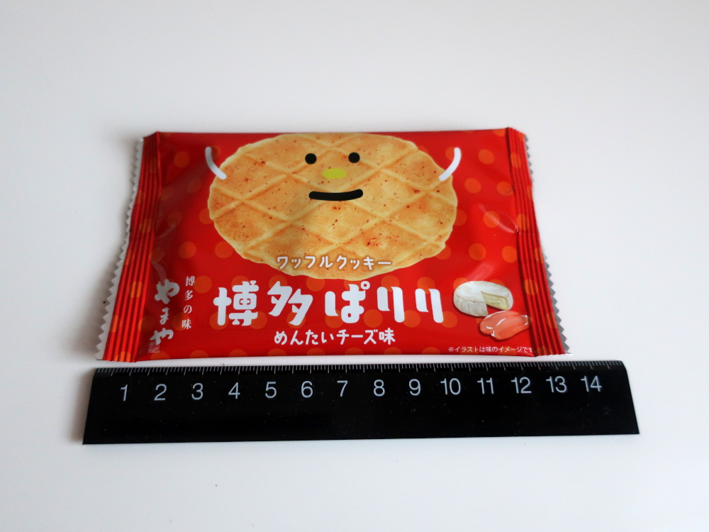 やまや「ワッフルクッキー 博多ぱりり めんたいチーズ味」
