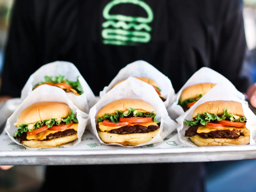 シェイク シャック 博多店（SHAKE SHACK Hakata）